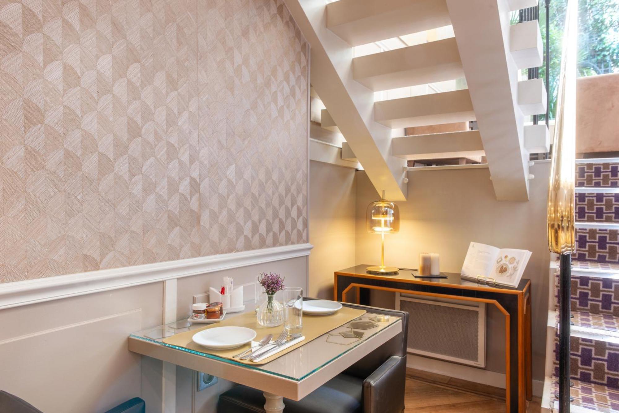 Hotel Galileo Champs Elysees Париж Экстерьер фото