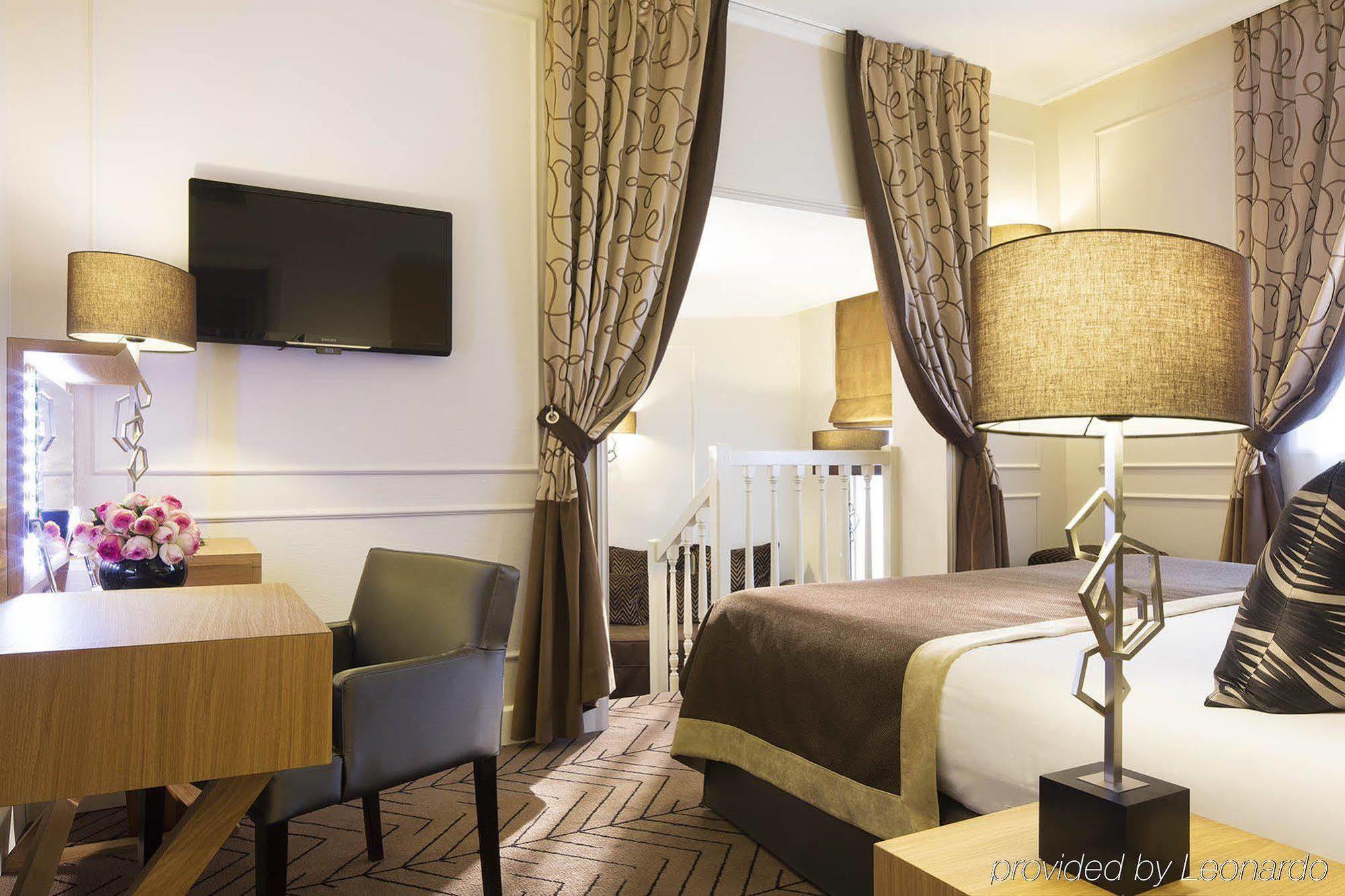 Hotel Galileo Champs Elysees Париж Экстерьер фото